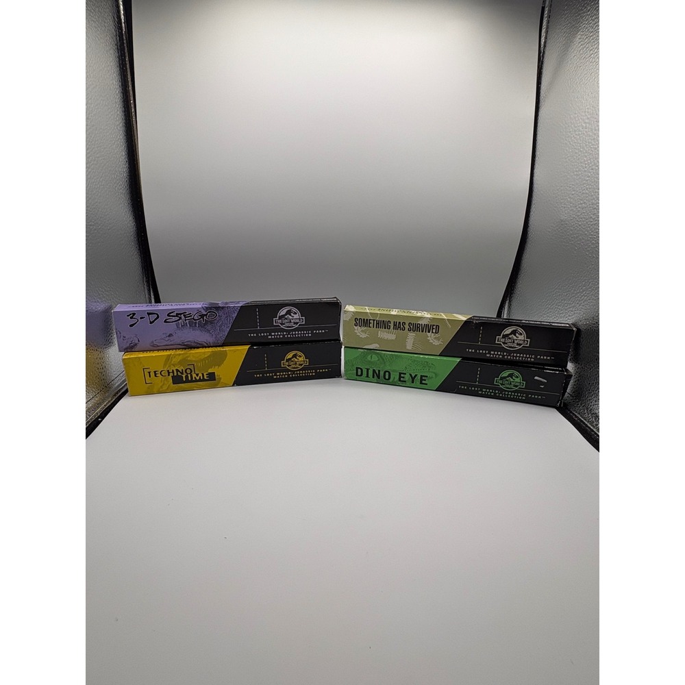 Vintage 1997 The Lost World Jurassic Park Burger King Watch Set of 4 with Boxes